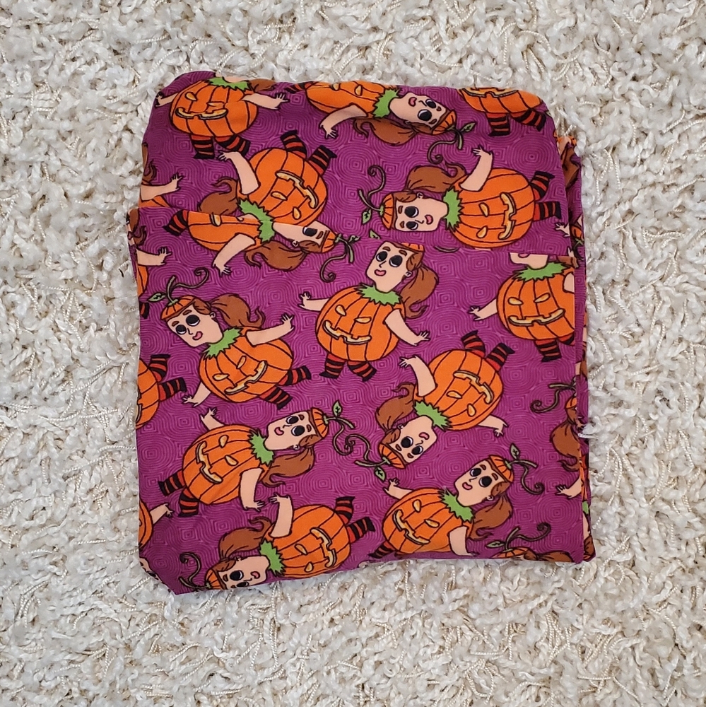 Jack-o-lantern girl leggings
